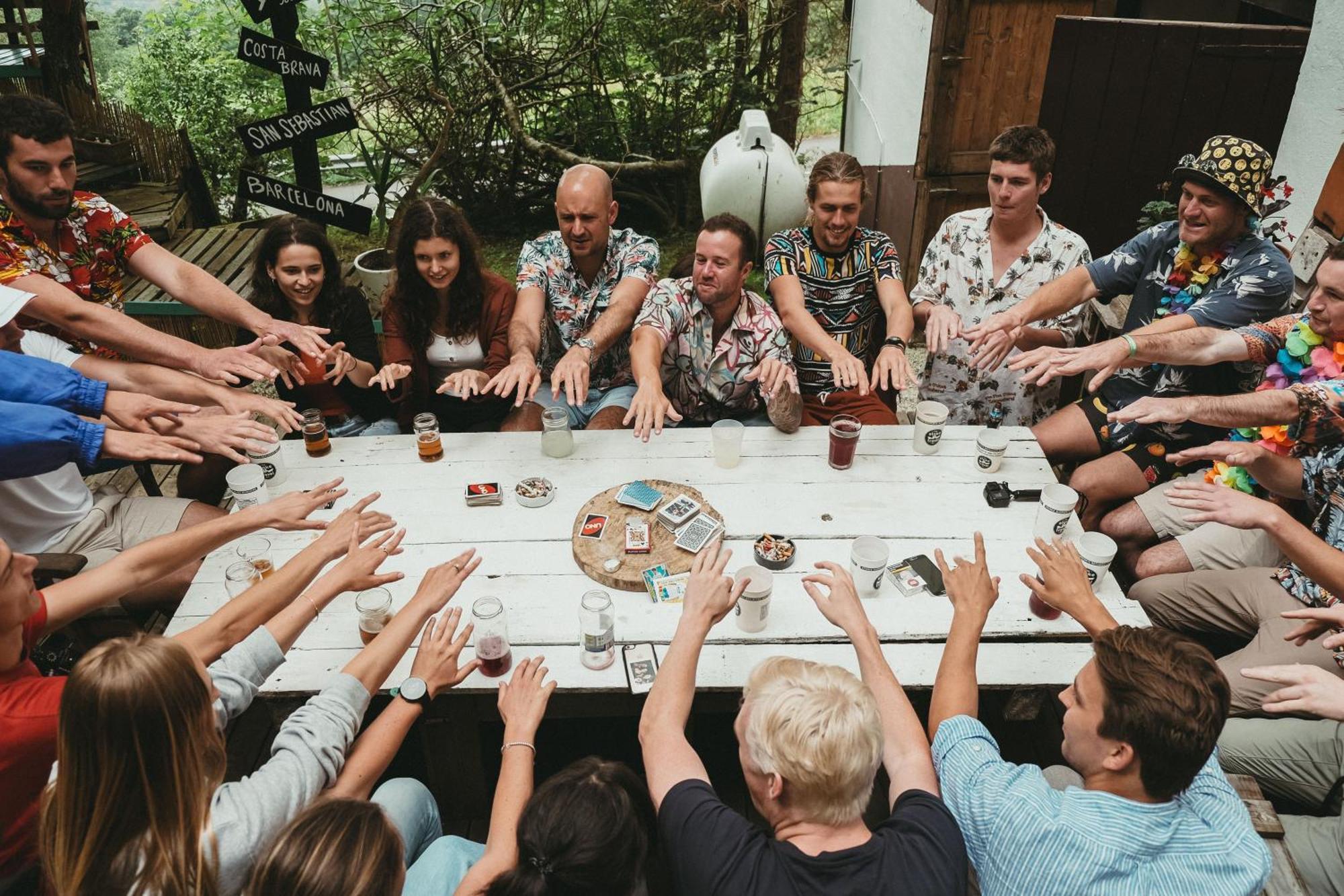 Surf Camp San Sebastian Partyhostel 아이아 외부 사진