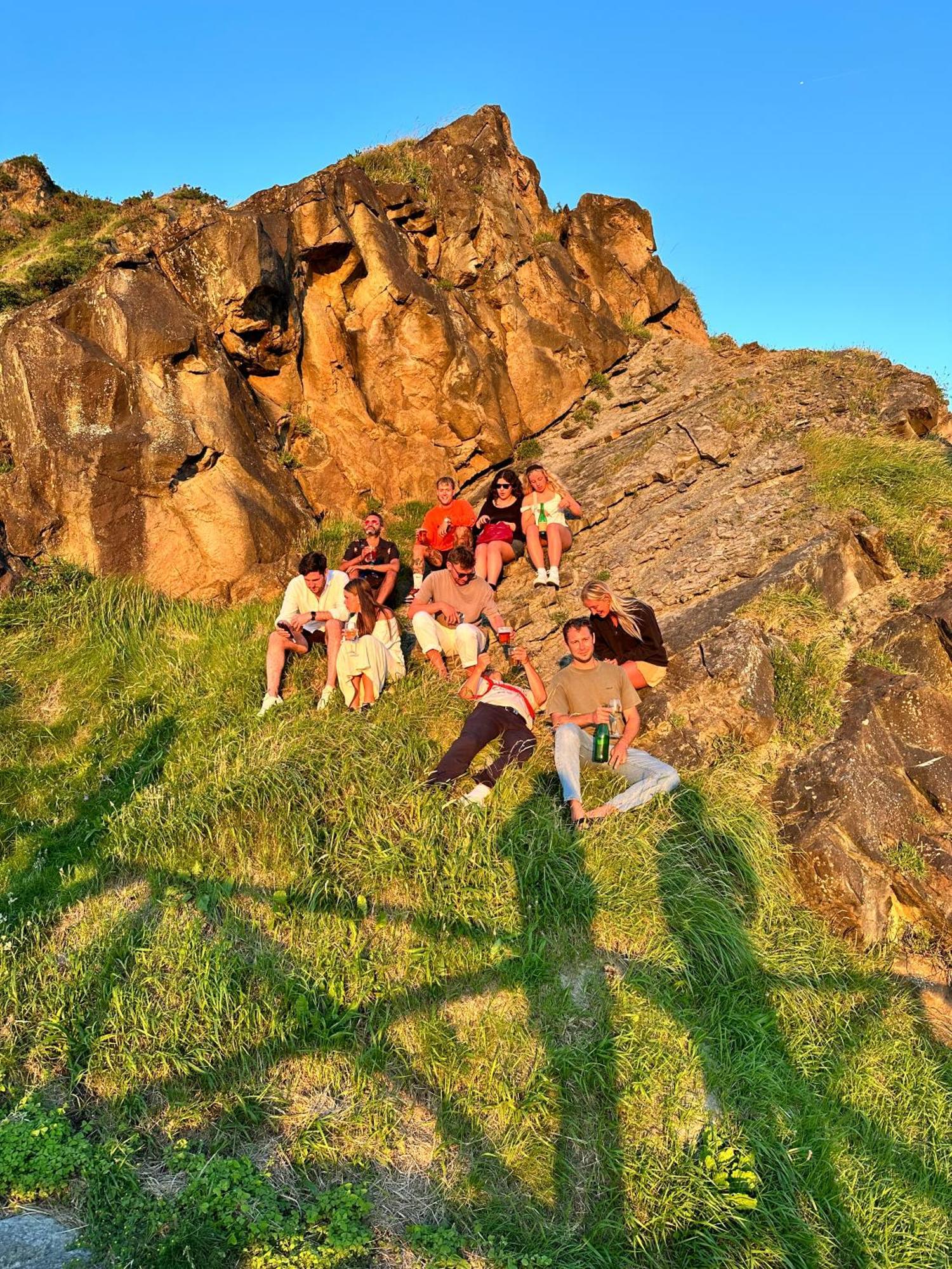Surf Camp San Sebastian Partyhostel 아이아 외부 사진
