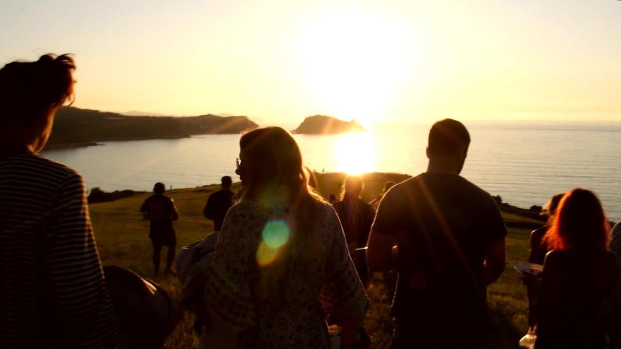 Surf Camp San Sebastian Partyhostel 아이아 외부 사진