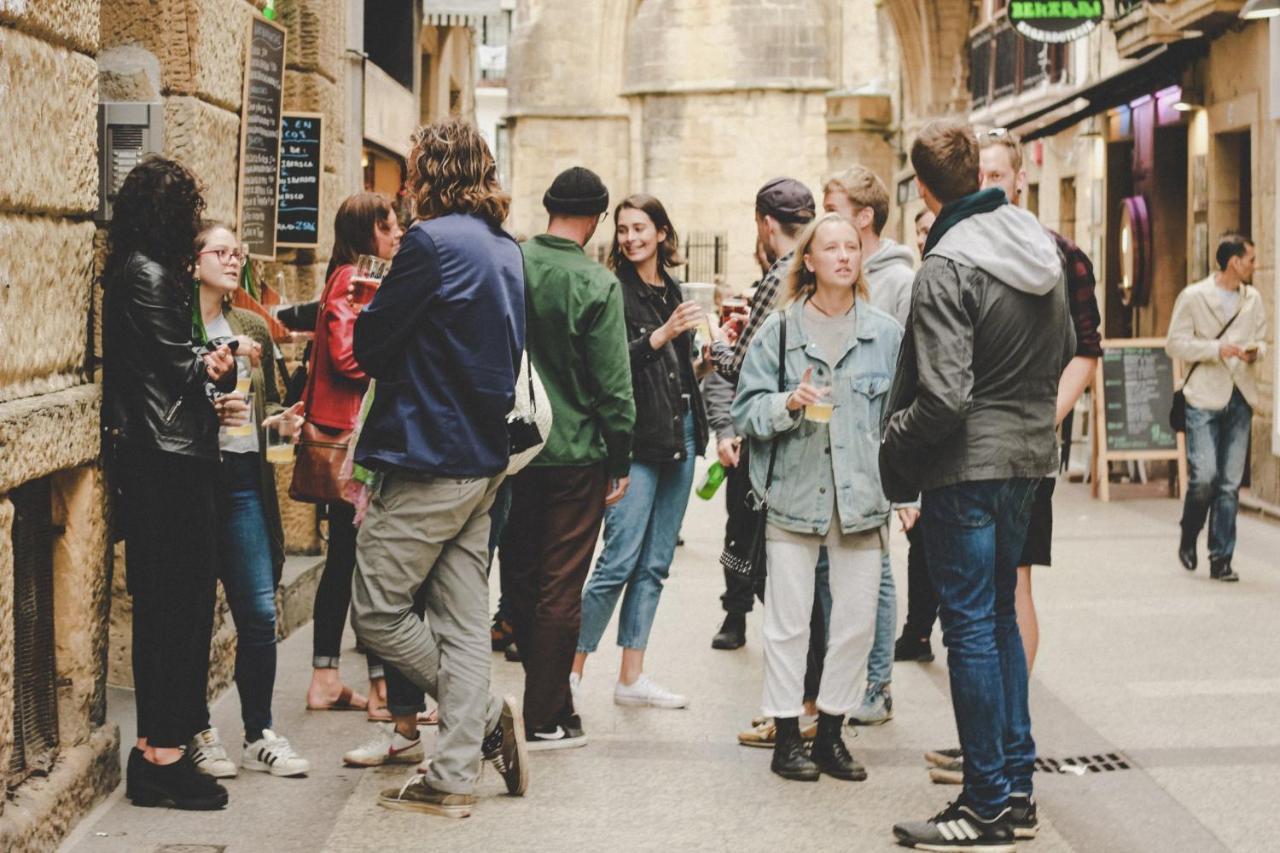 Surf Camp San Sebastian Partyhostel 아이아 외부 사진